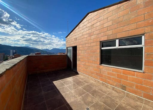 Edificio en arriendo en San Jose, Envigado, 1160 m² · foto 14 de 14
