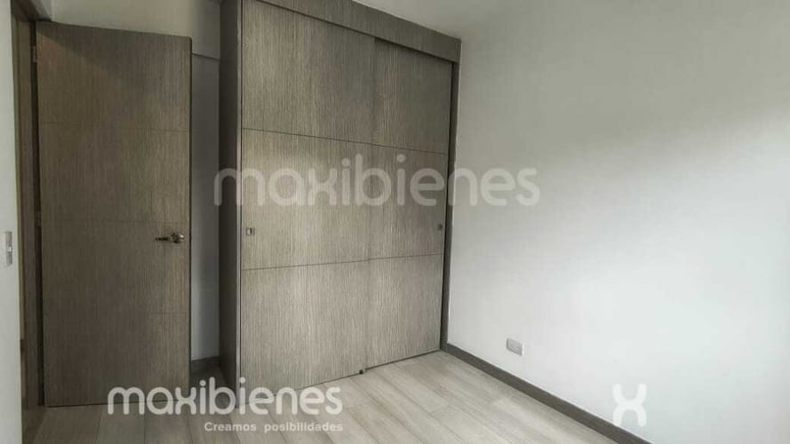 Apartamento de 3 alcobas en arriendo en Tres Esquinas, Envigado, 80 m² · foto 12 de 17