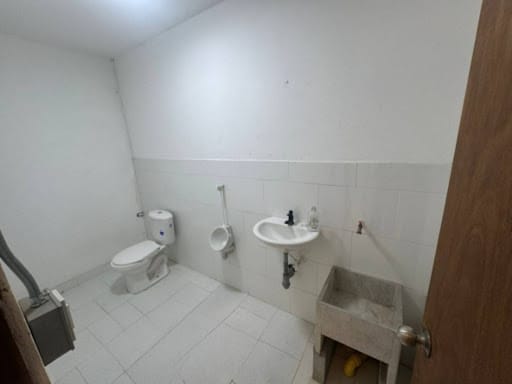 Bodega en arriendo en La Primavera, Marinilla, 200 m² · foto 6 de 8