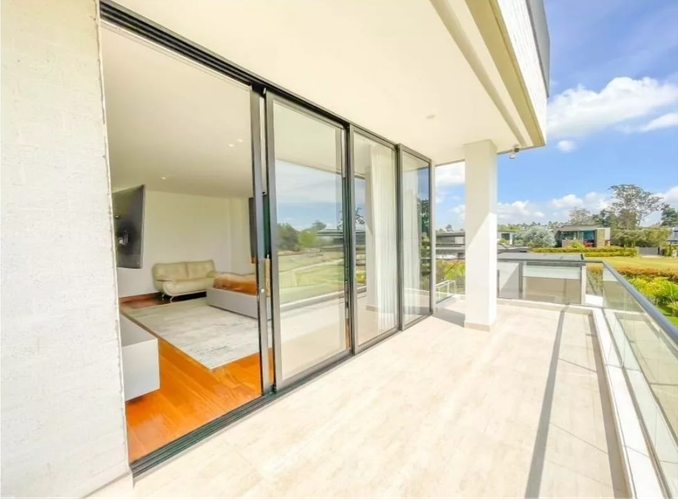 Casa de 5 alcobas en venta en Llano Grande, Rionegro · foto 4 de 24