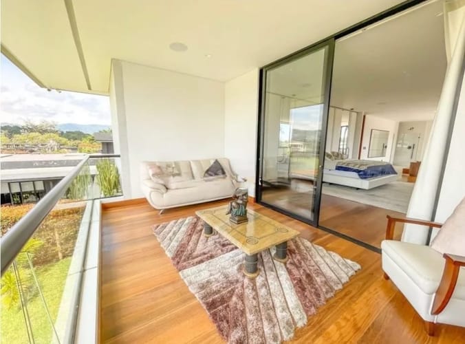 Casa de 5 alcobas en venta en Llano Grande, Rionegro · foto 5 de 24