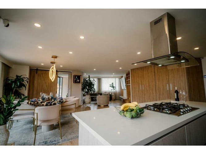 Apartamento de 3 alcobas en venta en Santa Paula, Bogotá, 200 m² · foto 8 de 18