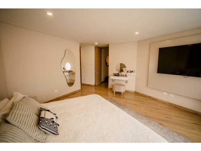 Apartamento de 3 alcobas en venta en Santa Paula, Bogotá, 200 m² · foto 13 de 18