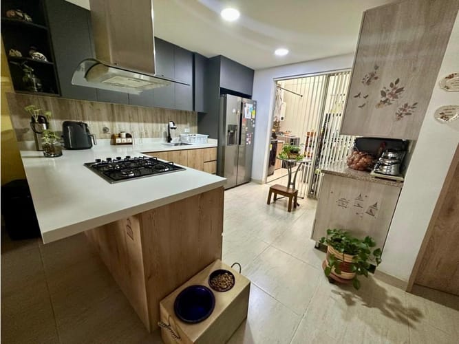 Casa de 5 alcobas en venta en La Ceja, 154 m² · foto 3 de 15