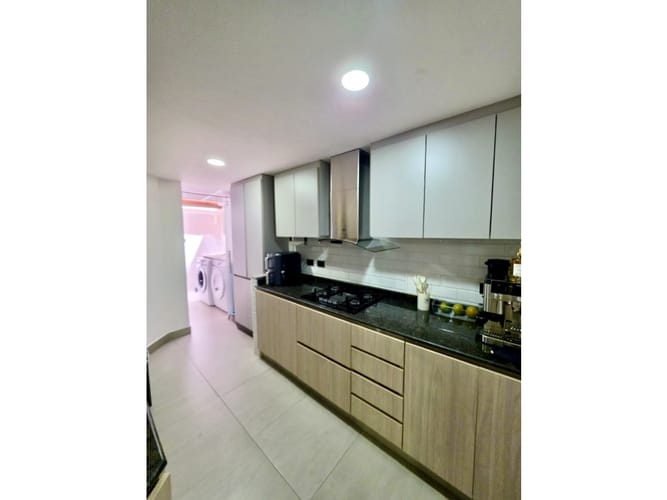 Apartamento de 2 alcobas en venta en Chicó Navarra, Bogotá, 92 m² · foto 5 de 14