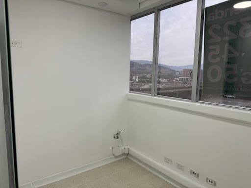 Local en arriendo en Zona Industrial No. 2, Medellín, 33 m² · foto 5 de 8
