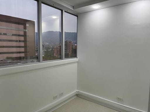 Local en arriendo en Zona Industrial No. 2, Medellín, 33 m² · foto 8 de 8