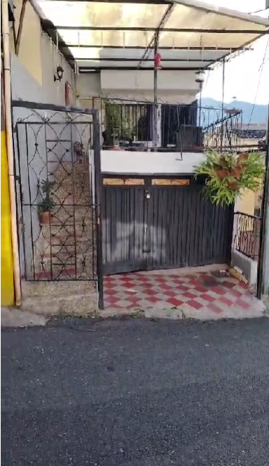 Casa de 4 alcobas en venta en El Rosario, Bello, 105 m² · foto 9 de 10