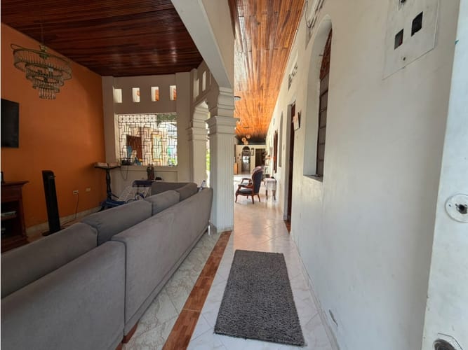 Casa de 6 alcobas en arriendo en Altico, Neiva, 266 m² · foto 2 de 24