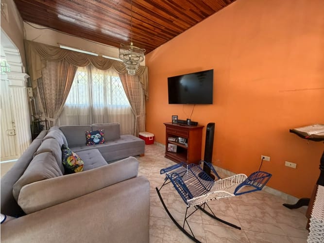 Casa de 6 alcobas en arriendo en Altico, Neiva, 266 m² · foto 3 de 24