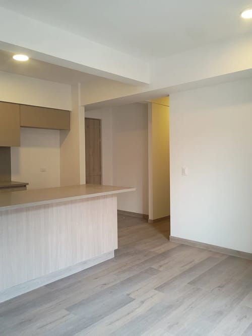 Apartamento de 3 alcobas en arriendo en Simesa, Medellín, 73 m² · foto 3 de 10
