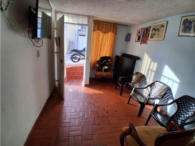 Casa de 3 alcobas en venta en El Carmen V, Floridablanca, 63 m² · foto 3 de 14