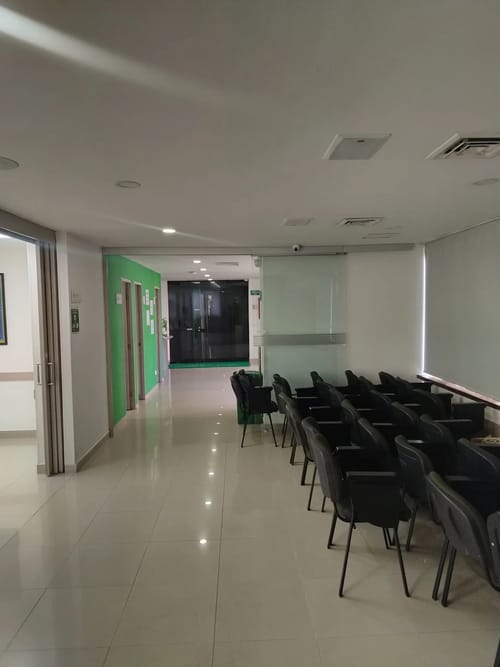 Oficina en arriendo en Alejandria, Medellín, 250 m² · foto 4 de 10