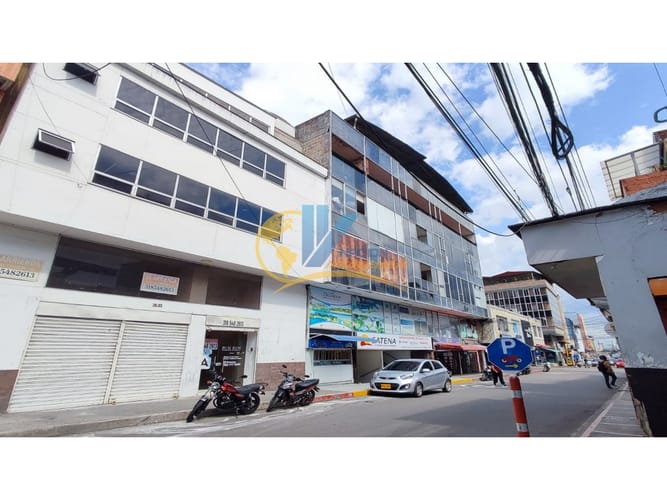 Edificio en venta en Centro, Bucaramanga, 234 m² · foto 2 de 3