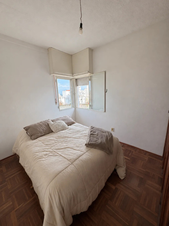 Alquiler Apartamento De 2 Dormitorios Terraza Vista Al Mar Muy Luminoso En Parque Rodó · Foto 6