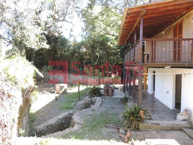 Casa de 3 alcobas en venta en Centro, La Estrella, 203 m² · foto 3 de 9