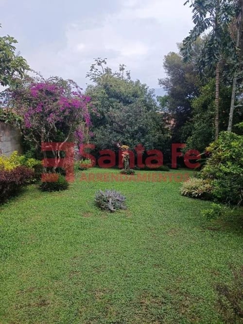 Casa de 3 alcobas en venta en Centro, La Estrella, 270 m² · foto 7 de 10