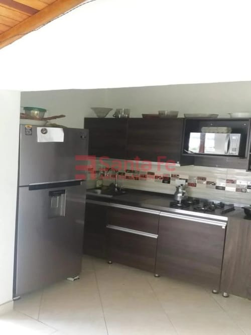 Casa de 2 alcobas en venta en Centro, La Estrella, 360 m² · foto 7 de 7