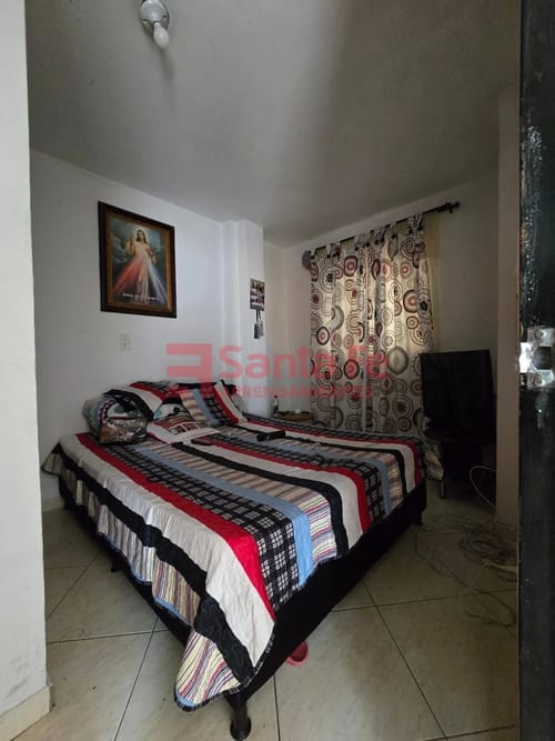 Casa de 10 alcobas en venta en Las Palmas, Medellín, 402 m² · foto 8 de 10