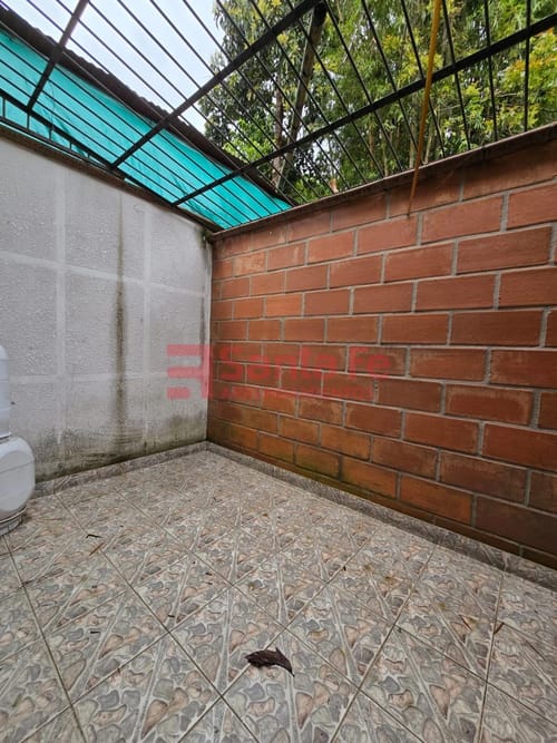 Casa de 10 alcobas en venta en Las Palmas, Medellín, 402 m² · foto 10 de 10