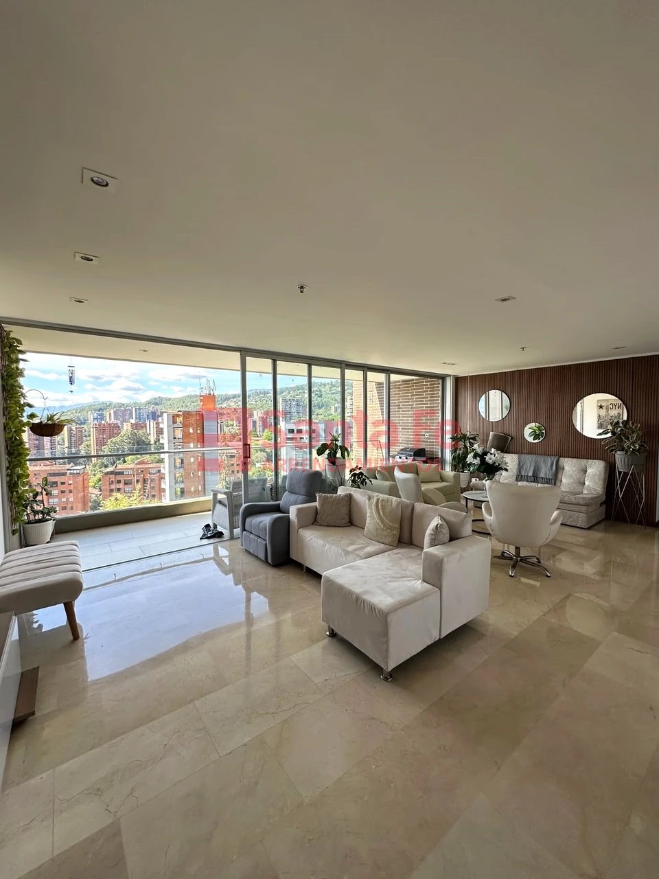 Apartamento en arriendo en El Tesoro, Medellín · foto 3 de 10