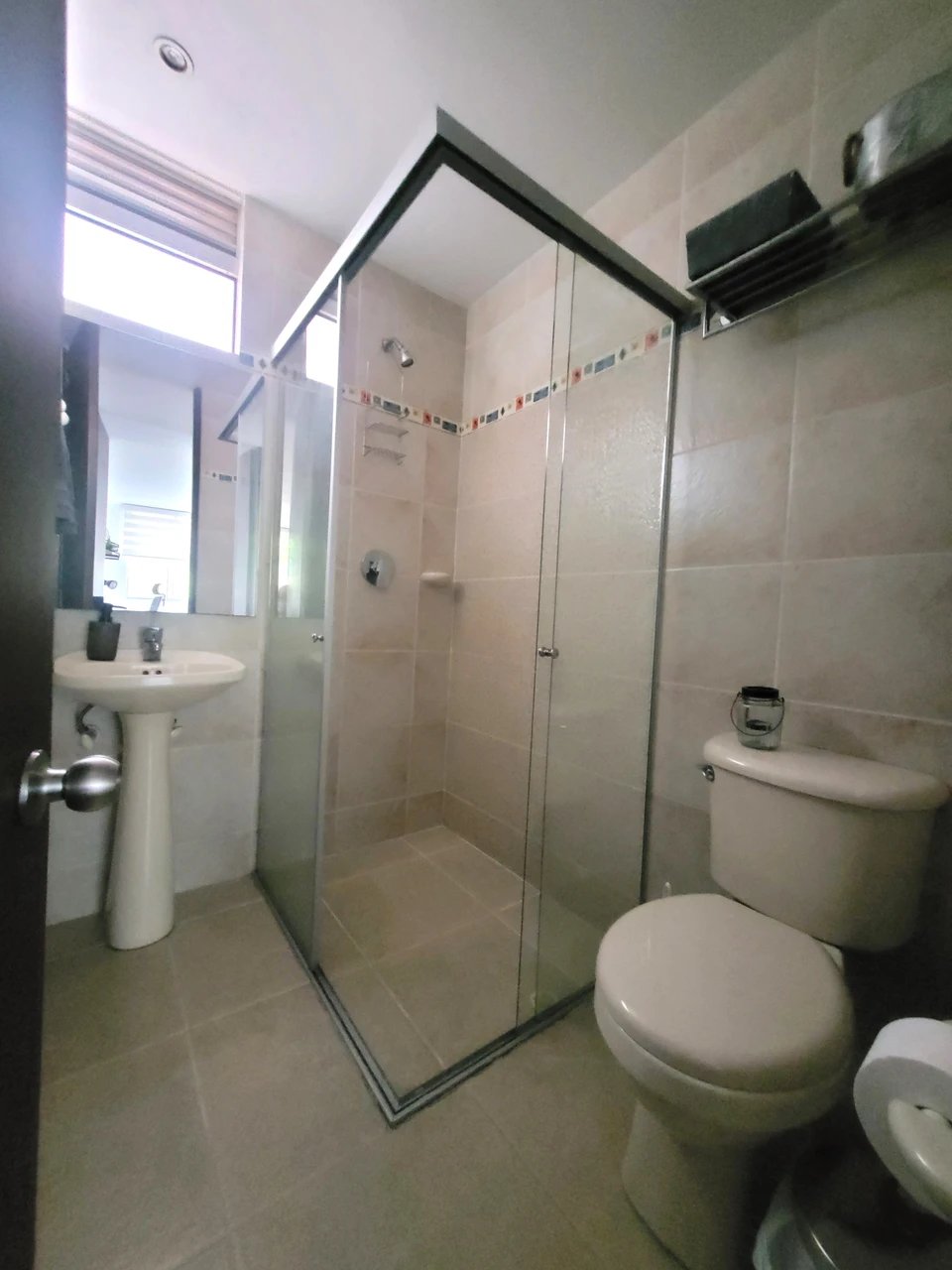 Apartamento en arriendo en Villa Carlota, Medellín · foto 9 de 10