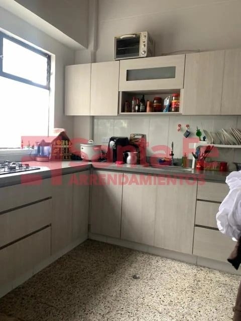 Apartamento de 2 alcobas en venta en Laureles, Medellín, 100 m² · foto 5 de 8