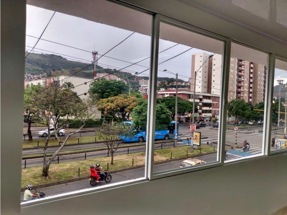 Edificio en venta en Tequendama, Cali, 503 m² · foto 15 de 23