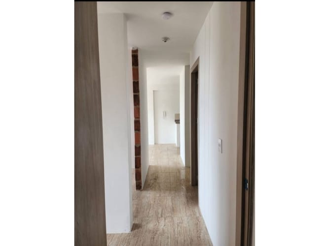 Apartamento de 3 alcobas en venta en El Palenque, Girón, 56 m² · foto 5 de 11