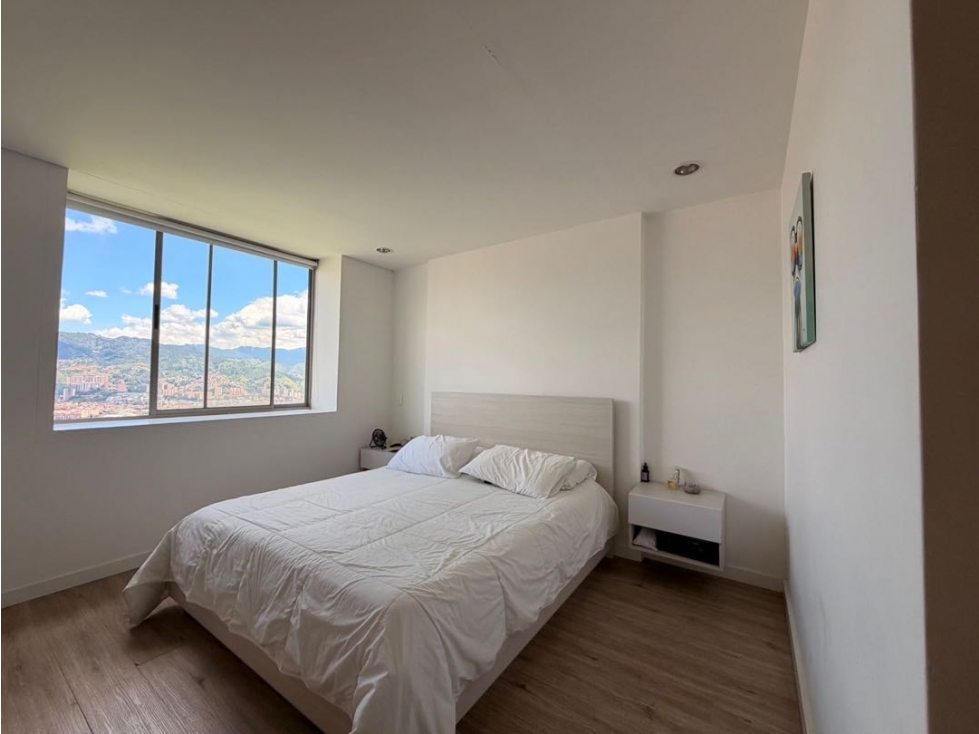 Apartamento en arriendo en Loma El Atravesado, Envigado · foto 3 de 21