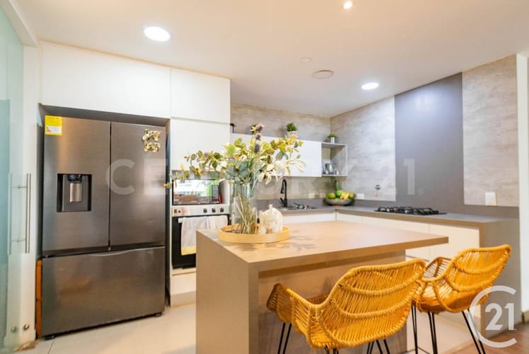 Apartamento de 3 alcobas en venta en Mugá, Envigado, 175 m² · foto 2 de 23