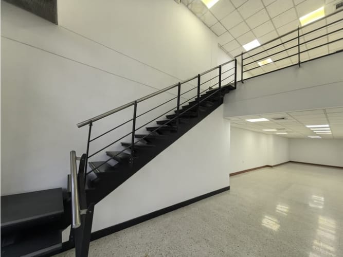Local en arriendo en Ciudad Capri, Cali, 256 m² · foto 3 de 21