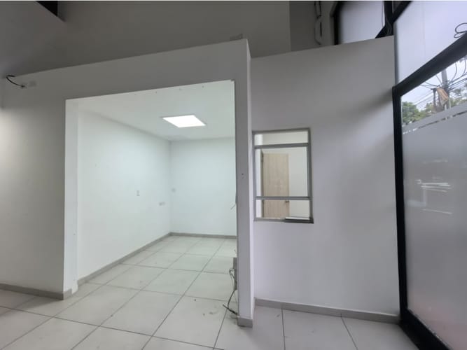 Local en arriendo en Ciudad Capri, Cali, 256 m² · foto 4 de 21