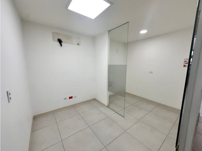 Local en arriendo en Ciudad Capri, Cali, 256 m² · foto 5 de 21