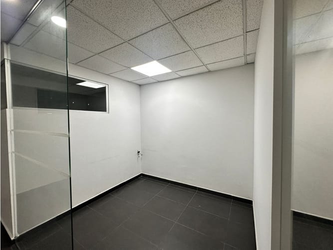 Local en arriendo en Ciudad Capri, Cali, 256 m² · foto 11 de 21