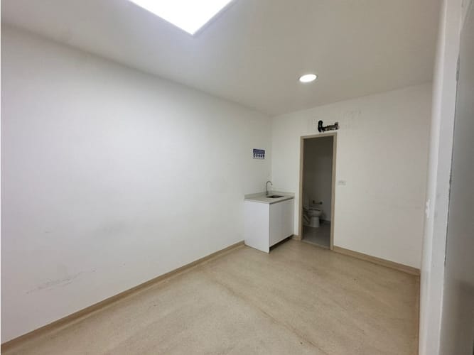 Local en arriendo en Ciudad Capri, Cali, 256 m² · foto 14 de 21