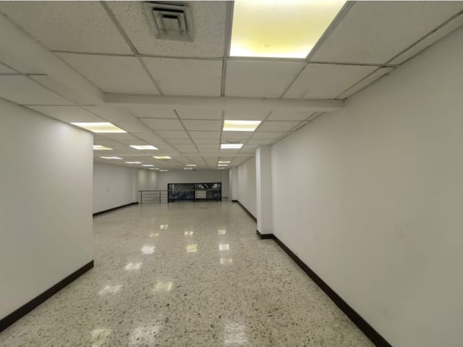 Local en arriendo en Ciudad Capri, Cali, 256 m² · foto 7 de 19