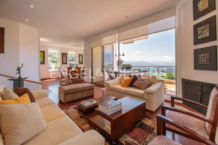 Casa de 4 alcobas en venta en Aposentos, Sopó, 316 m² · foto 5 de 20