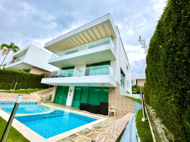 Casa de 4 alcobas en venta en Caminos Del Vergel, Ibagué, 486 m² · foto 2 de 24