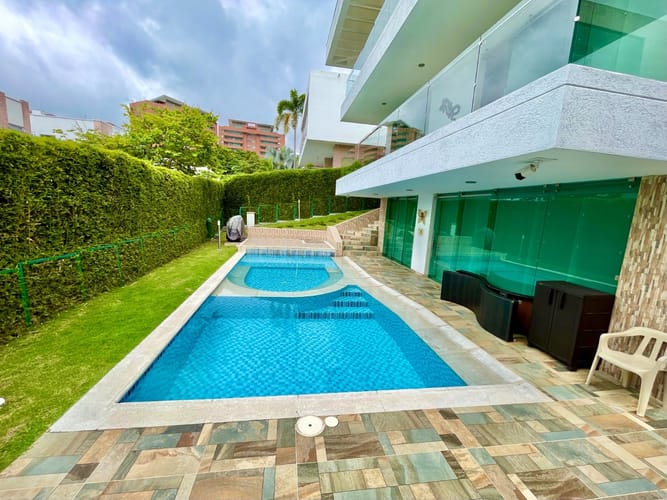 Casa de 4 alcobas en venta en Caminos Del Vergel, Ibagué, 486 m² · foto 5 de 24