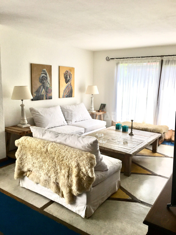 ALQUILER HERMOSA CASA EN EL CORAZON DE LA BARRA · Foto 2
