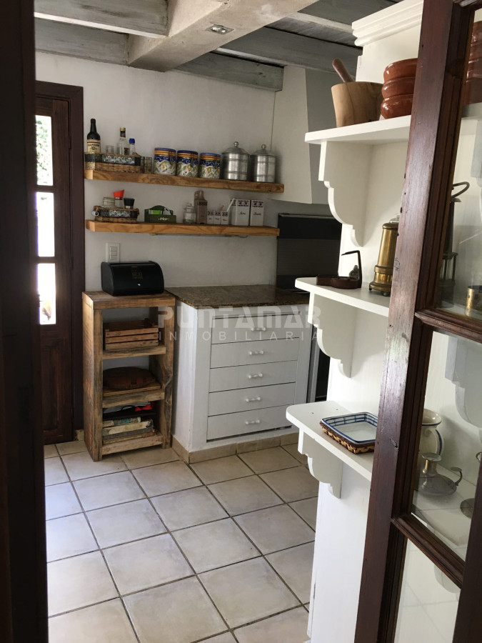 ALQUILER HERMOSA CASA EN EL CORAZON DE LA BARRA · Foto 10
