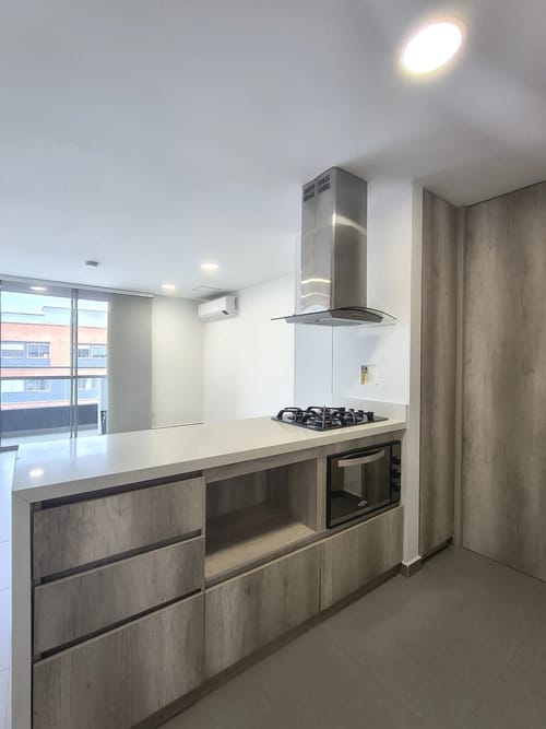 Apartamento de 2 alcobas en arriendo en Simesa, Medellín, 79 m² · foto 6 de 10