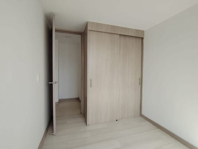 Apartamento de 3 alcobas en arriendo en El Carmelo Ii, Sabaneta, 75 m² · foto 10 de 24
