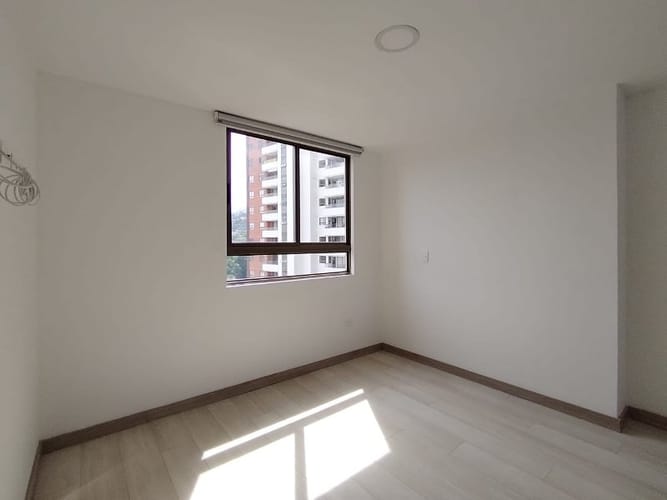 Apartamento de 3 alcobas en arriendo en El Carmelo Ii, Sabaneta, 75 m² · foto 17 de 24