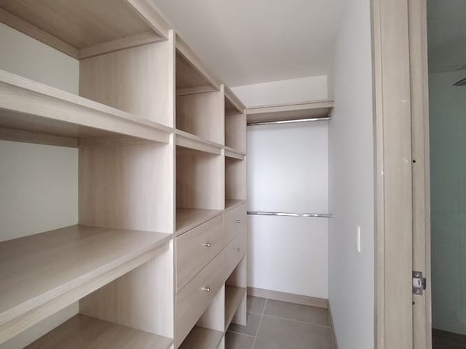 Apartamento de 3 alcobas en arriendo en El Carmelo Ii, Sabaneta, 75 m² · foto 20 de 24