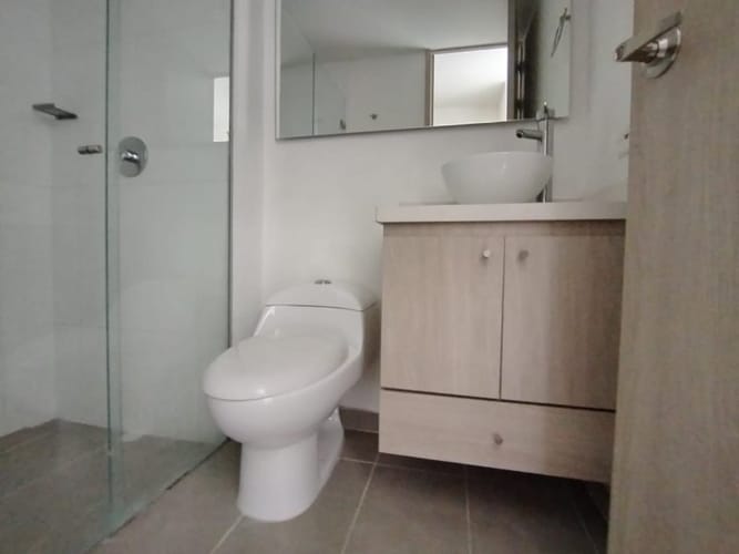 Apartamento de 3 alcobas en arriendo en El Carmelo Ii, Sabaneta, 75 m² · foto 22 de 24