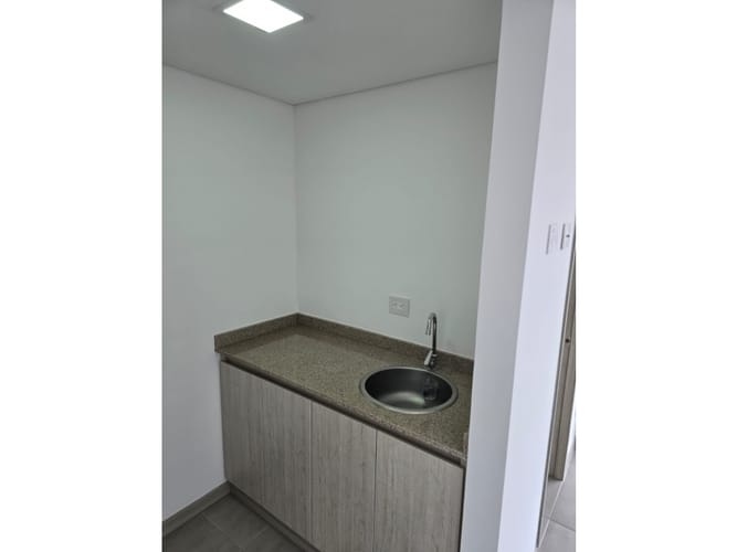Oficina en venta en Alamos, Pereira, 32 m² · foto 19 de 24