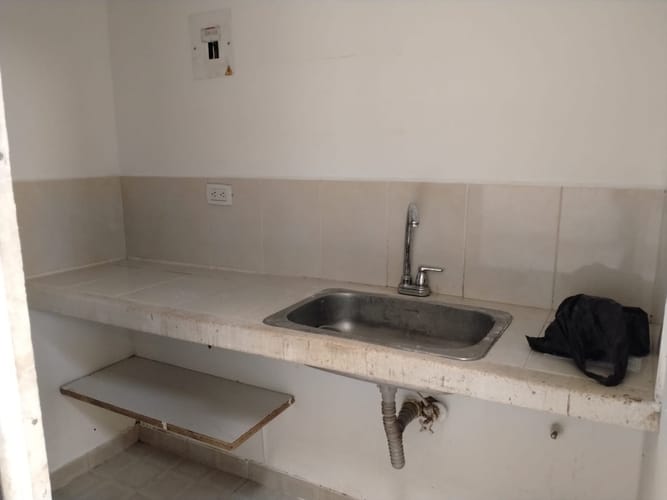 Local en arriendo en Belén San Bernardo, Medellín, 162 m² · foto 2 de 5