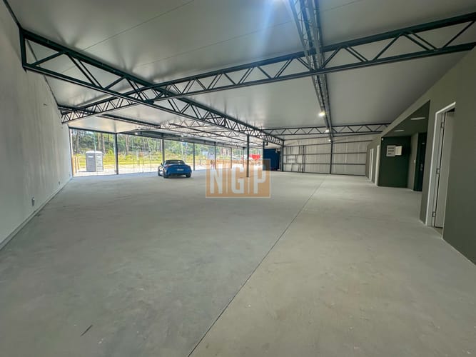 A estrenar local en Av en Maldonado con 660 m2 de uso exclusivo · Foto 5